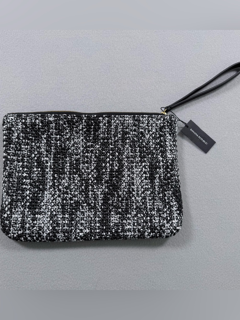 Banana Republic Woven Wristlet in Black & White NWT
